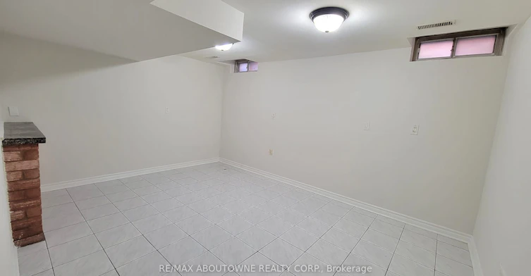 11 Mathewson Street, Vaughan, ON, L6A 1B6 - 16