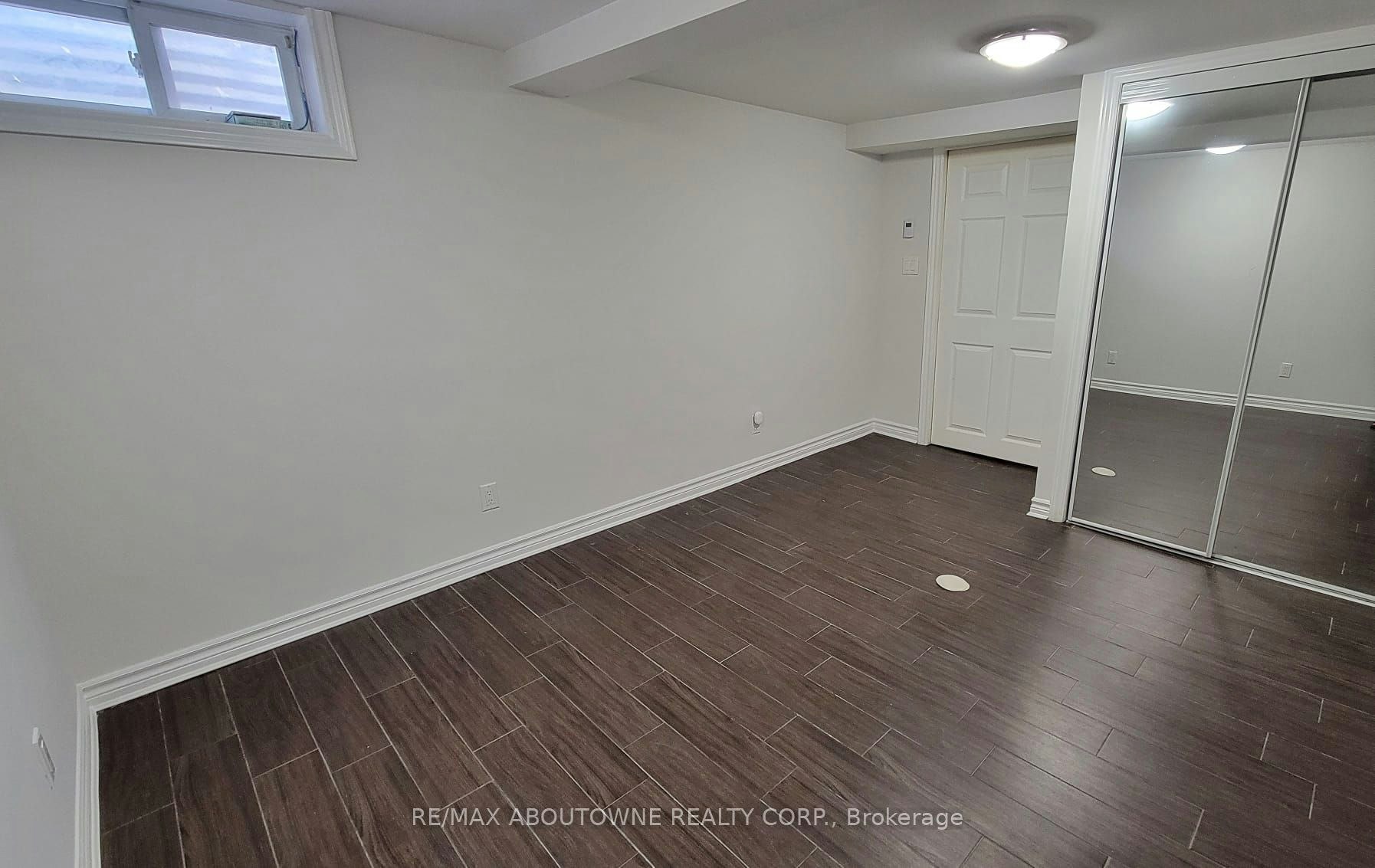 11 Mathewson Street, Vaughan, ON, L6A 1B6 - 8