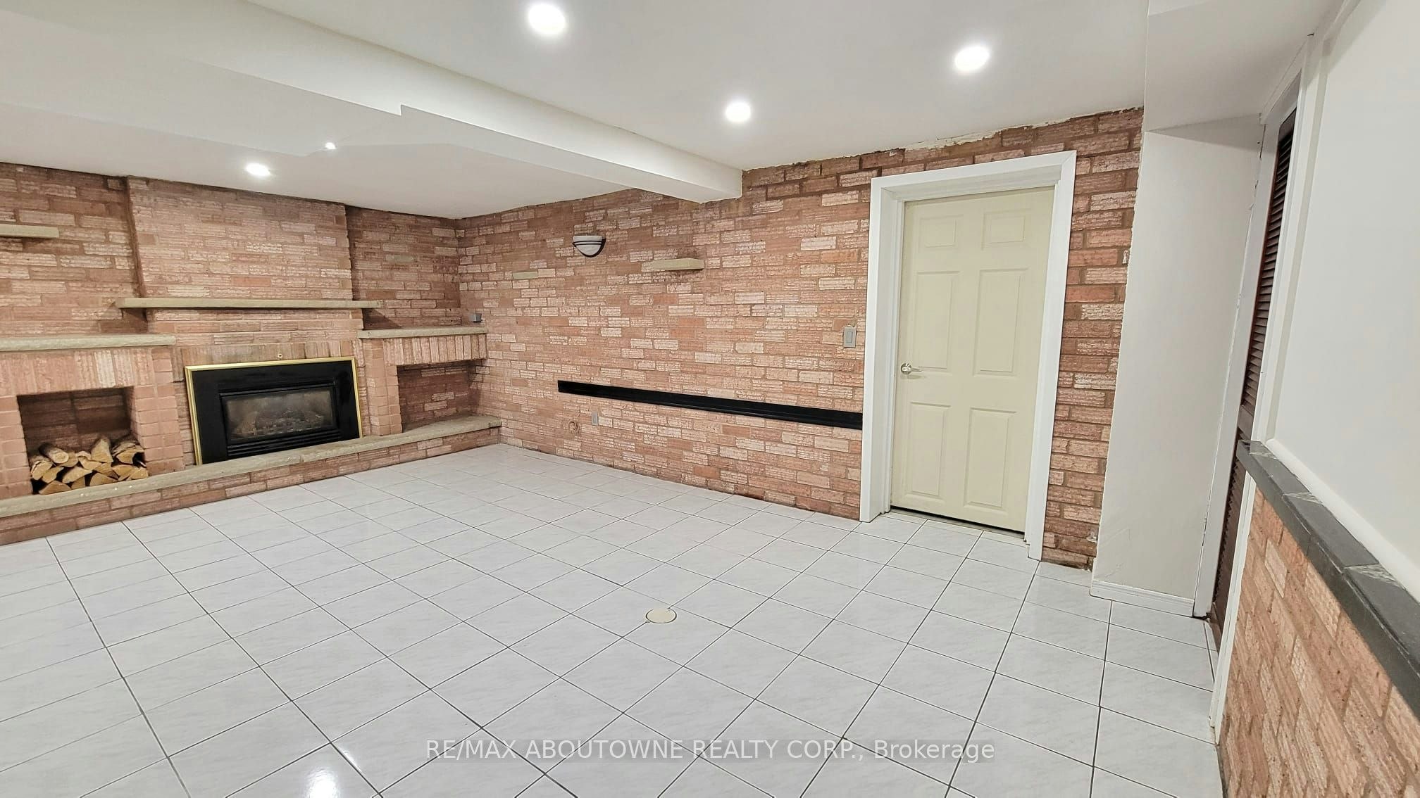 11 Mathewson Street, Vaughan, ON, L6A 1B6 - 2