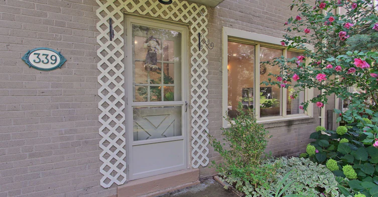 339 Neal Drive, Richmond Hill, ON, L4C 3L3 - 6