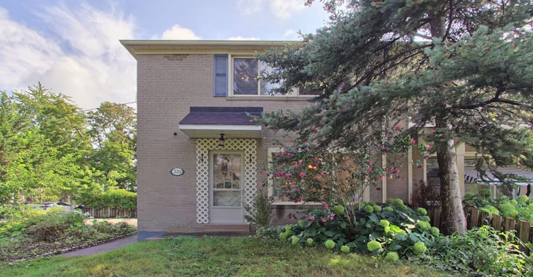 339 Neal Drive, Richmond Hill, ON, L4C 3L3 - 3