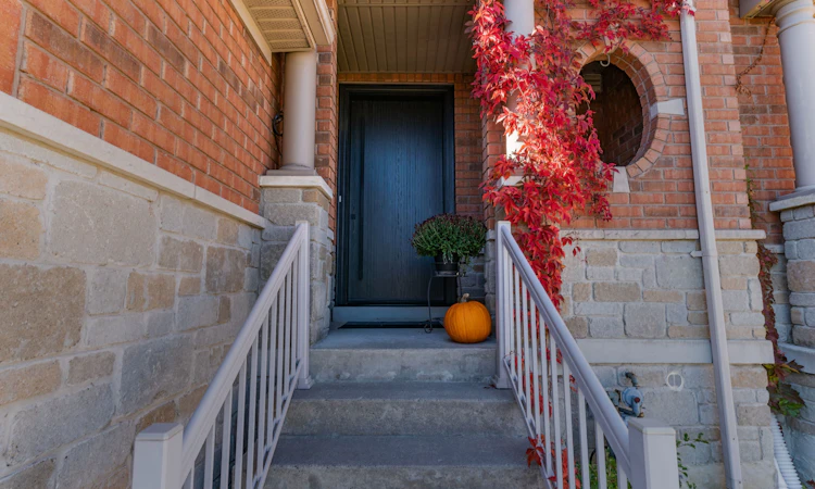 82 Loire Valley Avenue