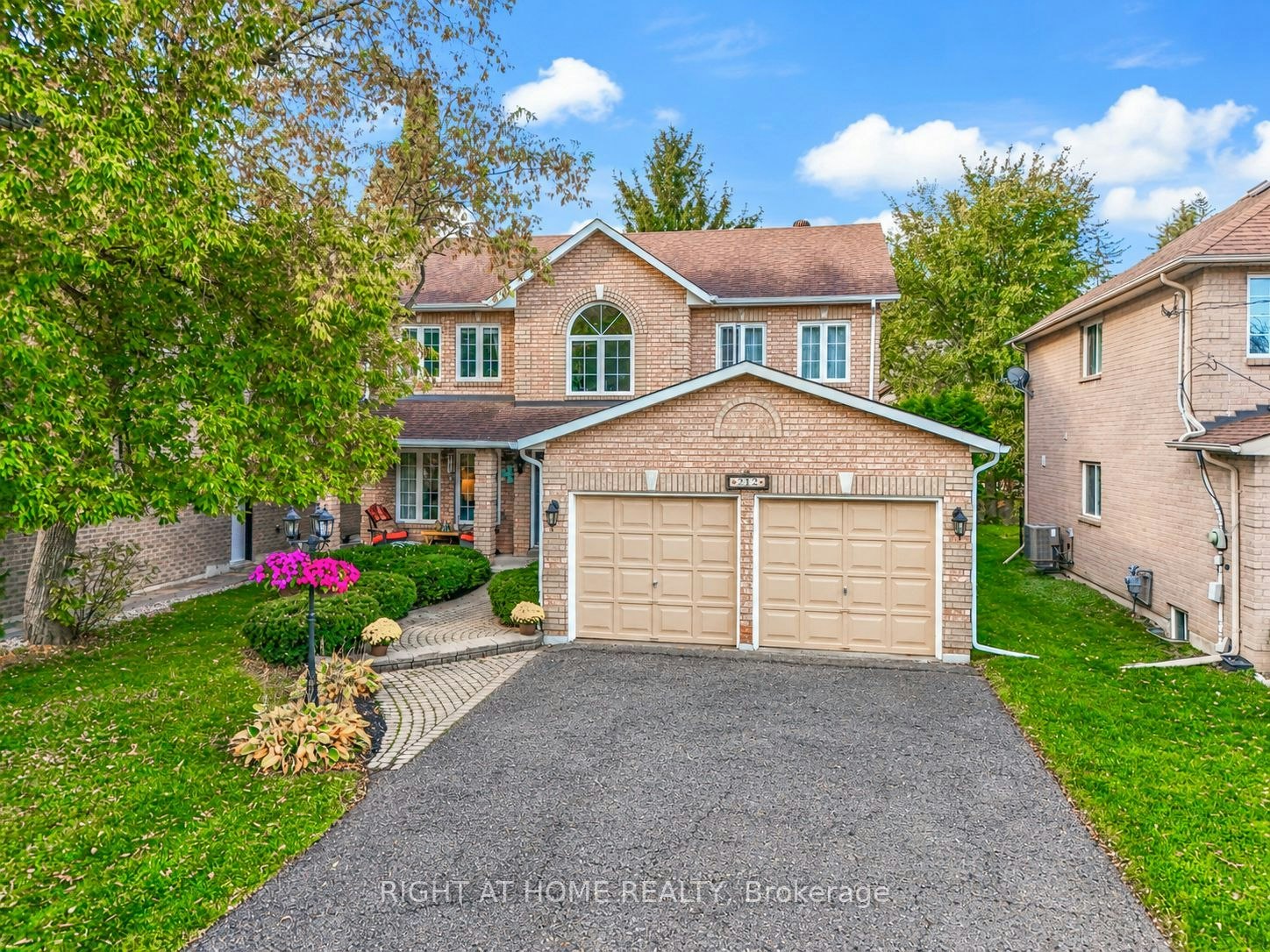 212 Olde Bayview Avenue, Richmond Hill, ON, L4E 3E1