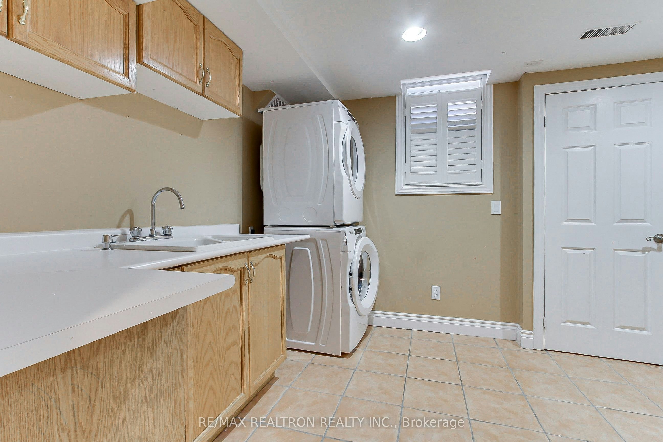 12 Victoria Wood Avenue, Markham, ON, L6E 1X7 - 39