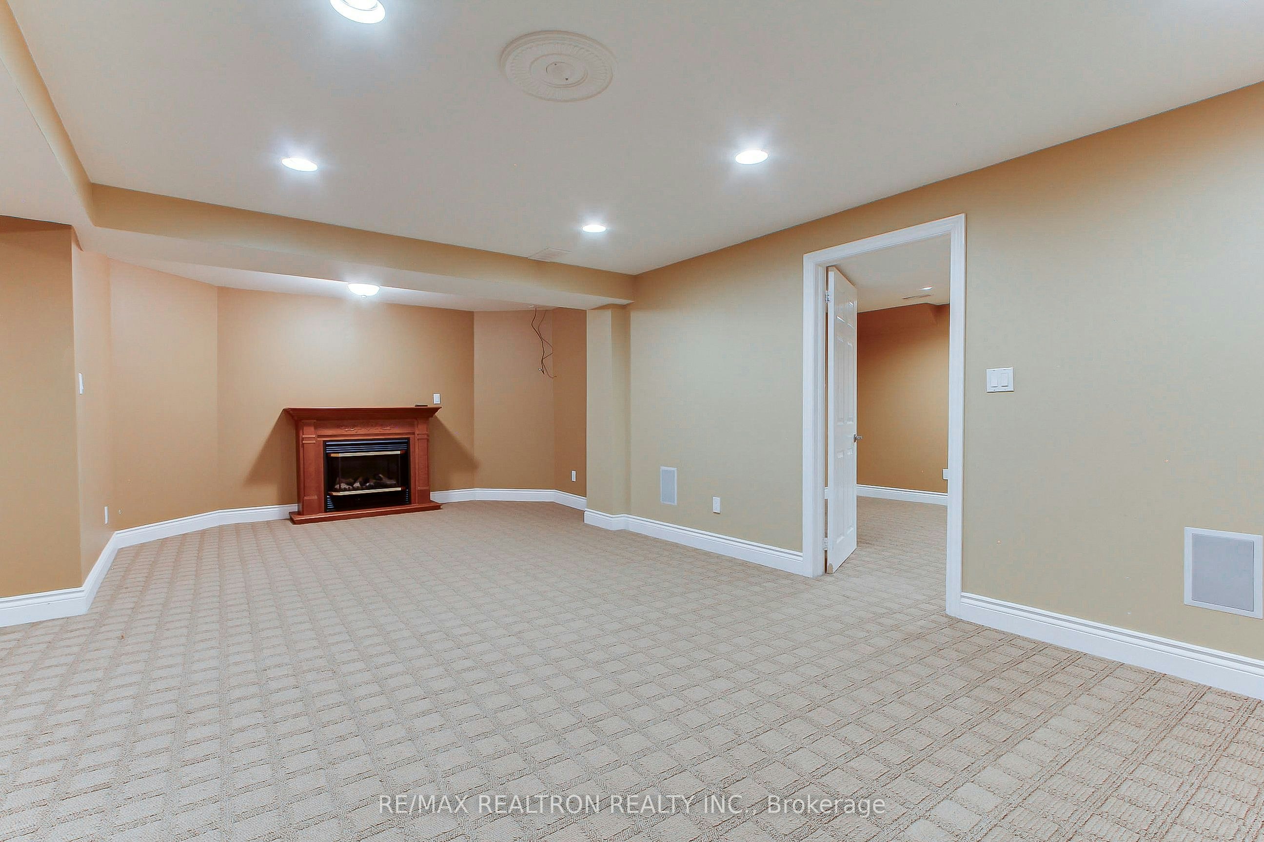 12 Victoria Wood Avenue, Markham, ON, L6E 1X7 - 35