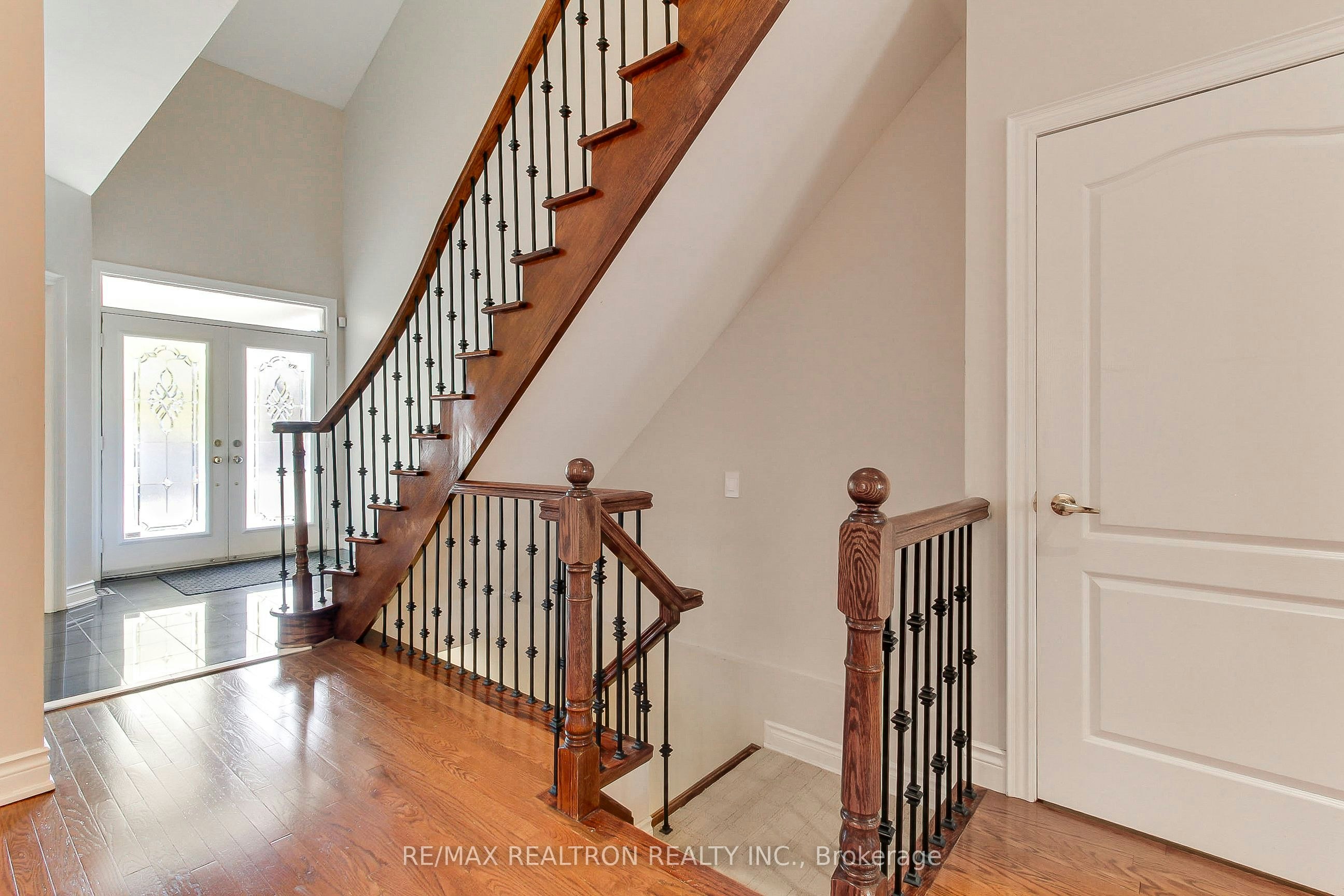 12 Victoria Wood Avenue, Markham, ON, L6E 1X7 - 3