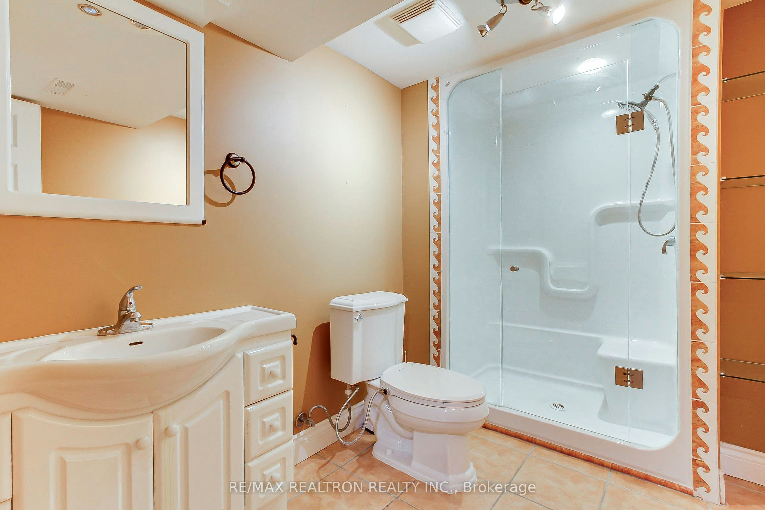 12 Victoria Wood Avenue, Markham, ON, L6E 1X7 - 38