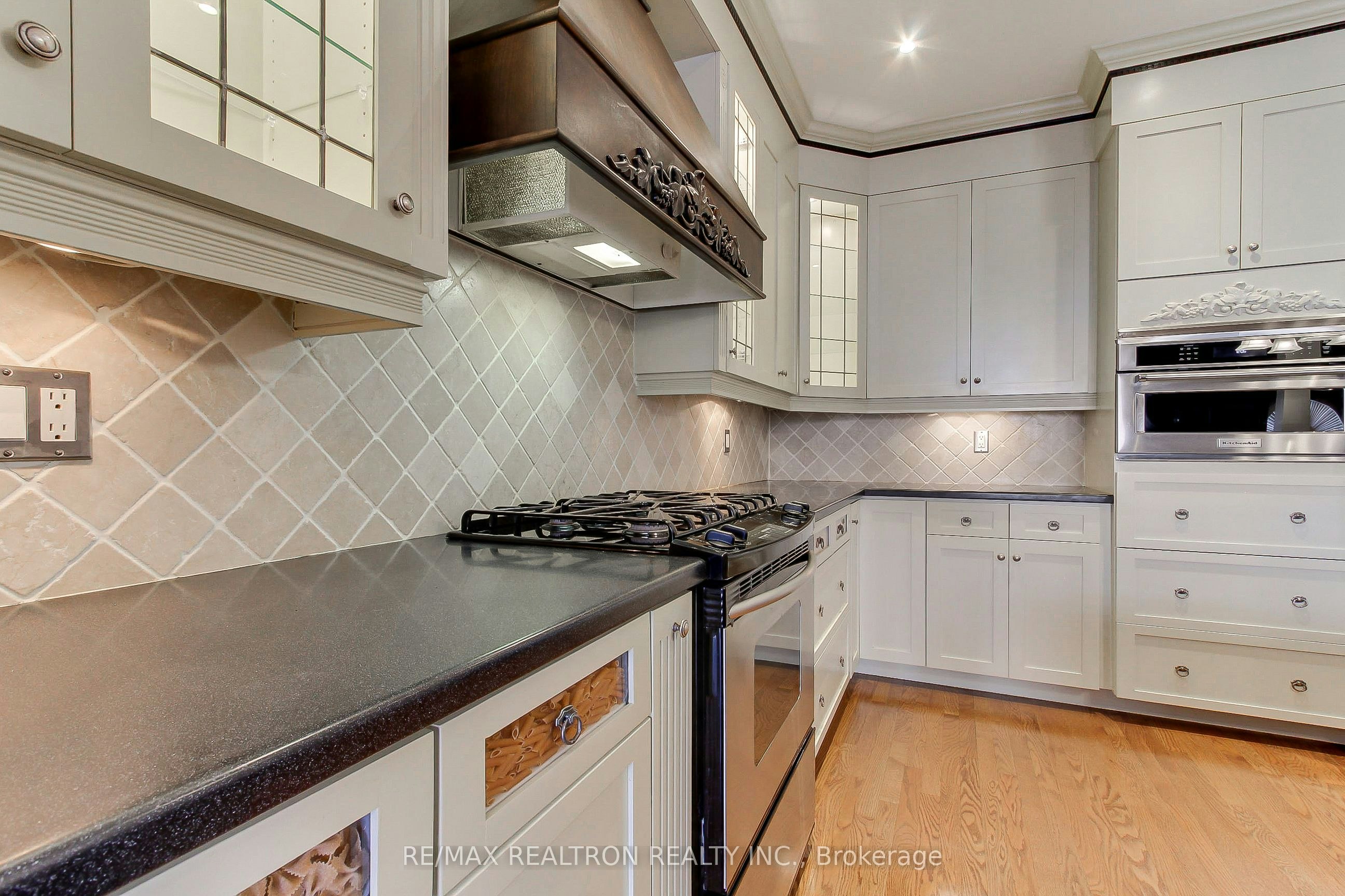 12 Victoria Wood Avenue, Markham, ON, L6E 1X7 - 8