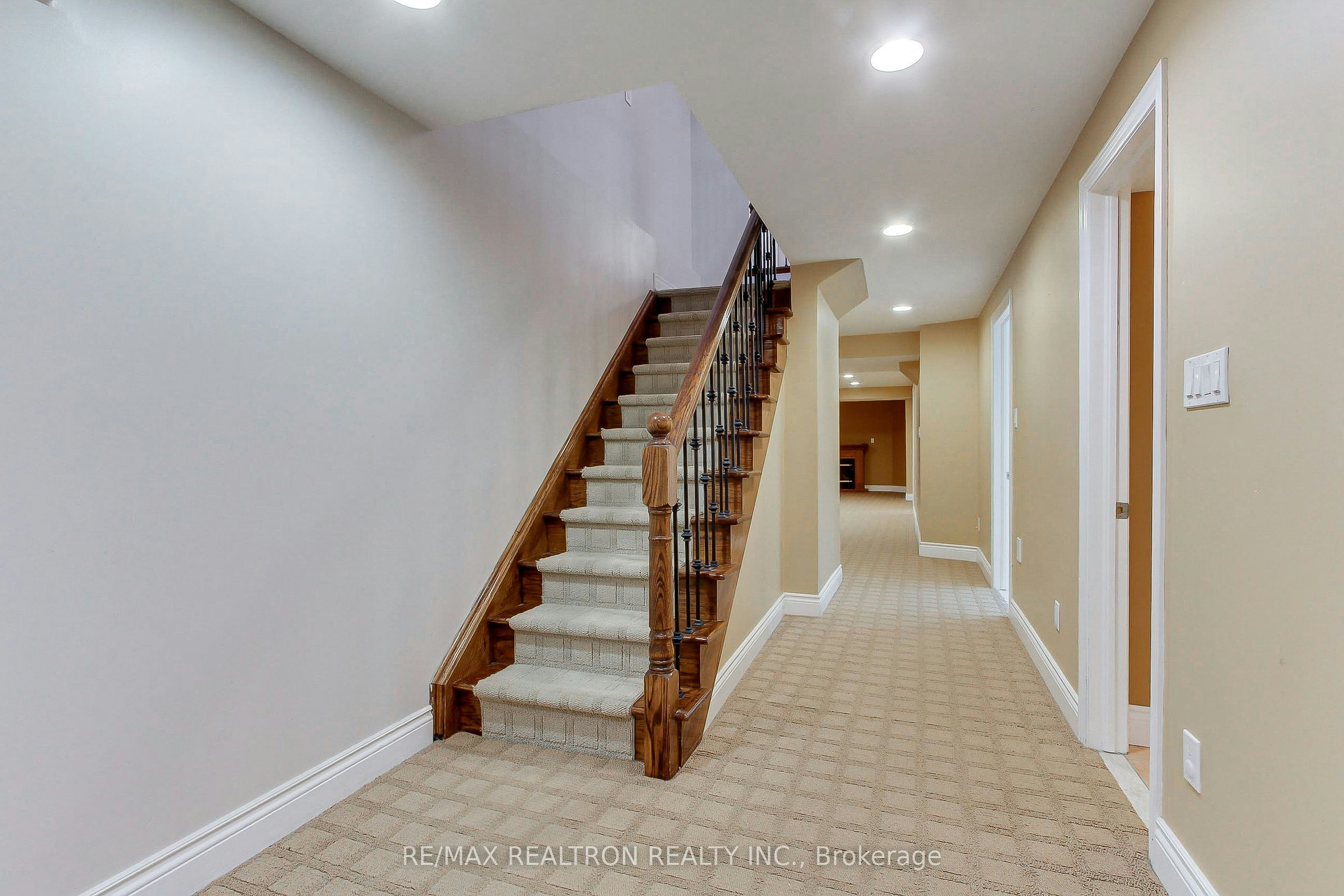 12 Victoria Wood Avenue, Markham, ON, L6E 1X7 - 34