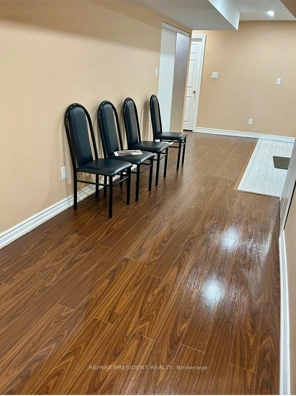 34 Webb Street, Bradford West Gwillimbury, ON, L3Z 0P9 - 3