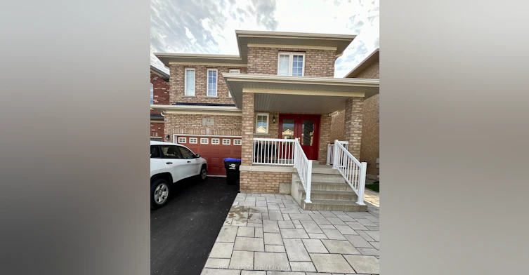 34 Webb Street, Bradford West Gwillimbury, ON, L3Z 0P9