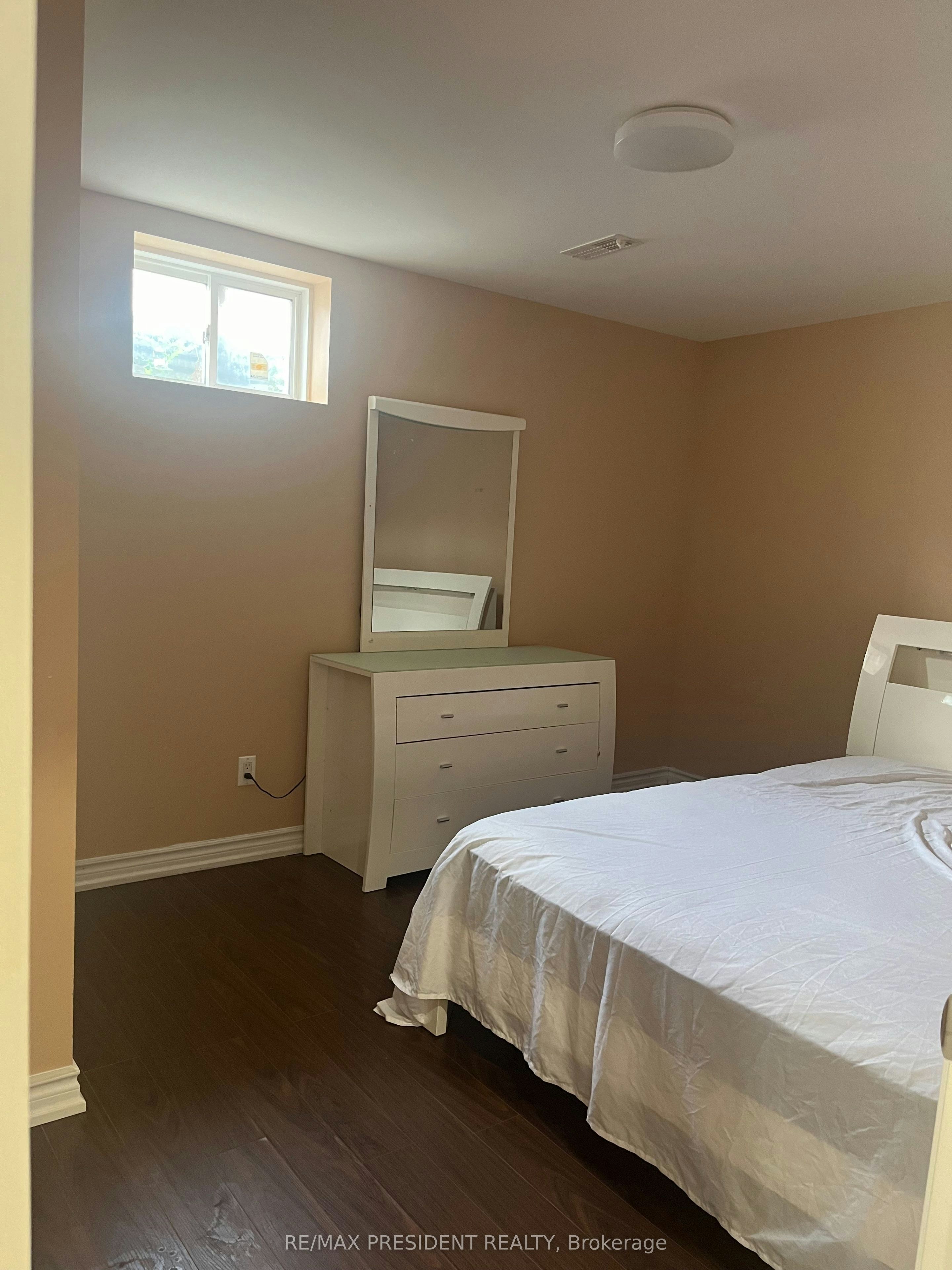34 Webb Street, Bradford West Gwillimbury, ON, L3Z 0P9 - 5