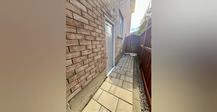 34 Webb Street, Bradford West Gwillimbury, ON, L3Z 0P9 - 2
