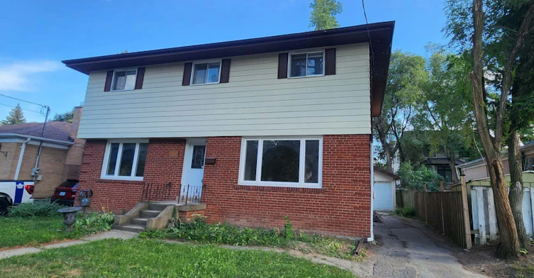 42 Cartier Crescent, Richmond Hill, ON, L4C 2N2 - 2