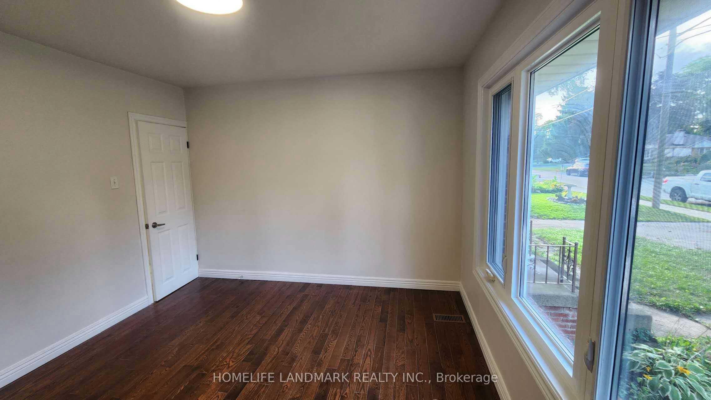 42 Cartier Crescent, Richmond Hill, ON, L4C 2N2 - 3