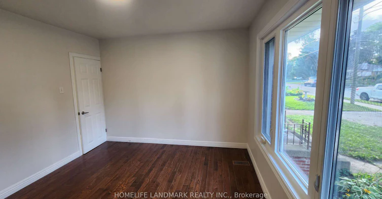42 Cartier Crescent, Richmond Hill, ON, L4C 2N2 - 3