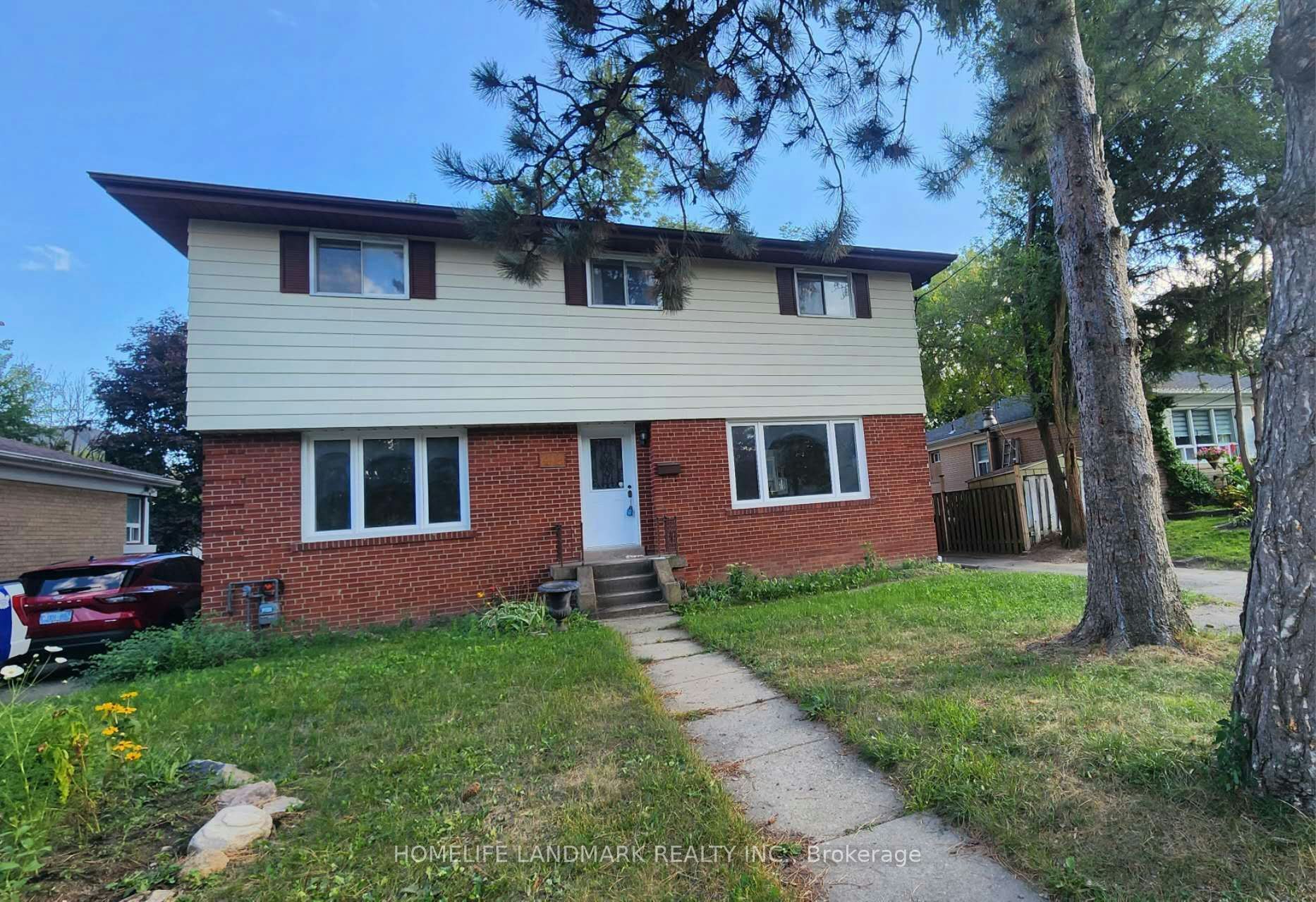 42 Cartier Crescent, Richmond Hill, ON, L4C 2N2