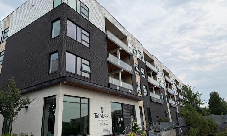 343-555 William Graham Drive