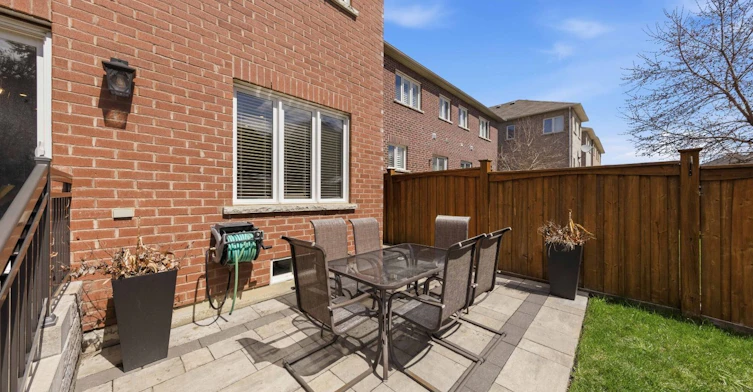 8 Napanee Street, Richmond Hill, ON, L4E 0X4 - 33