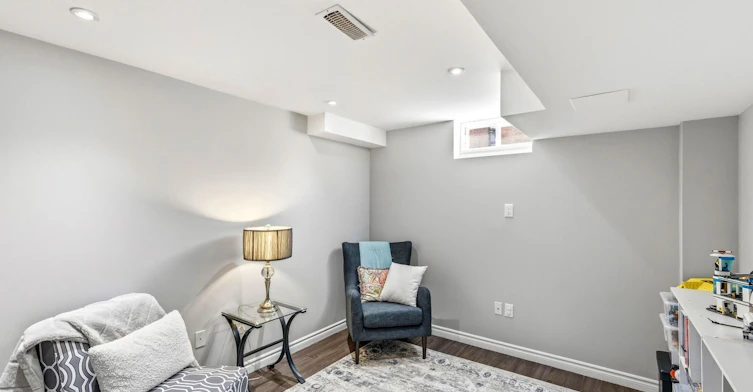 8 Napanee Street, Richmond Hill, ON, L4E 0X4 - 27