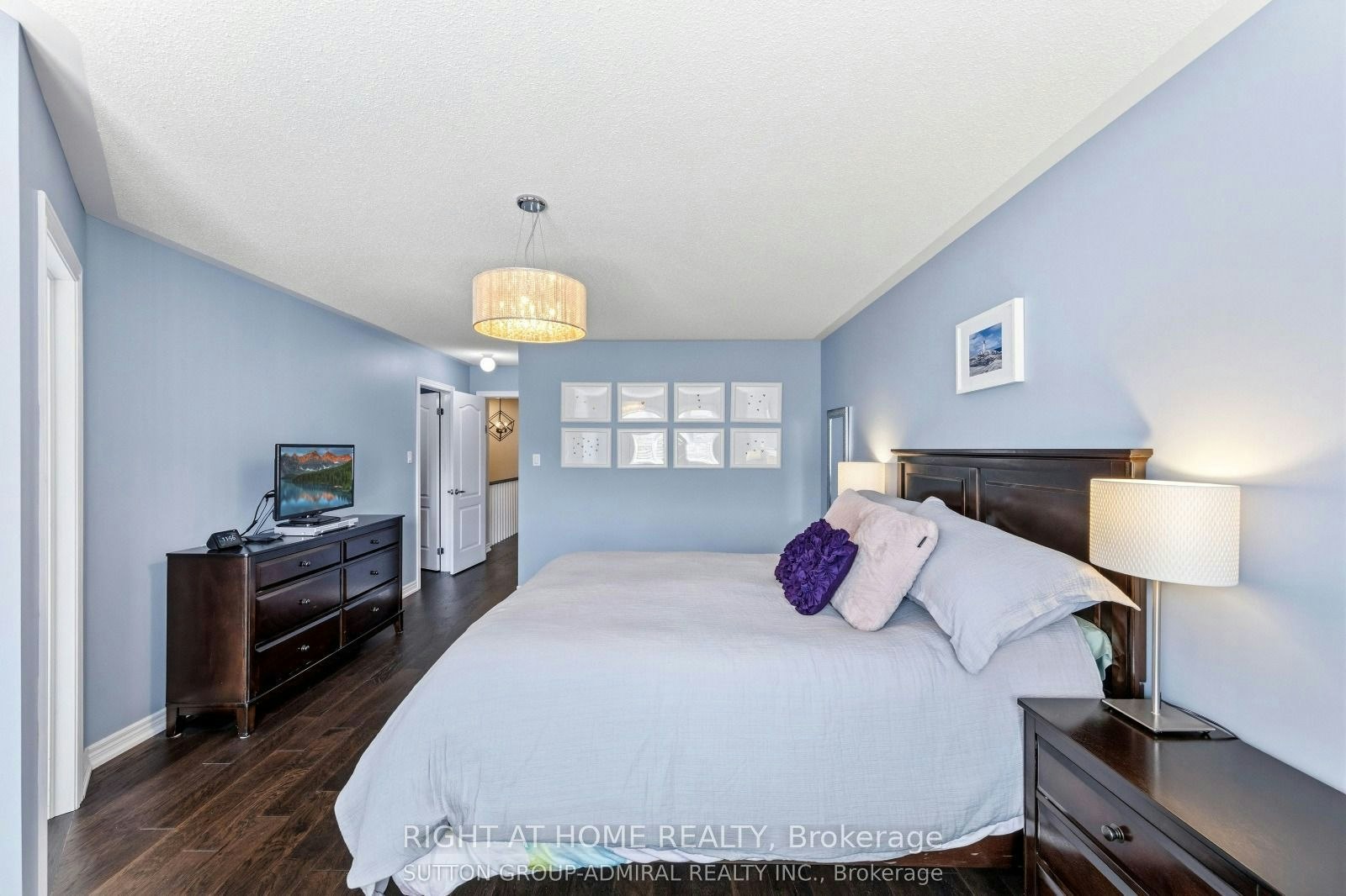 8 Napanee Street, Richmond Hill, ON, L4E 0X4 - 16