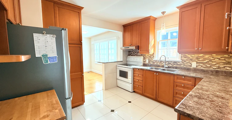 84 Main Unionville Street, Markham, ON, L3R 2E7 - 9