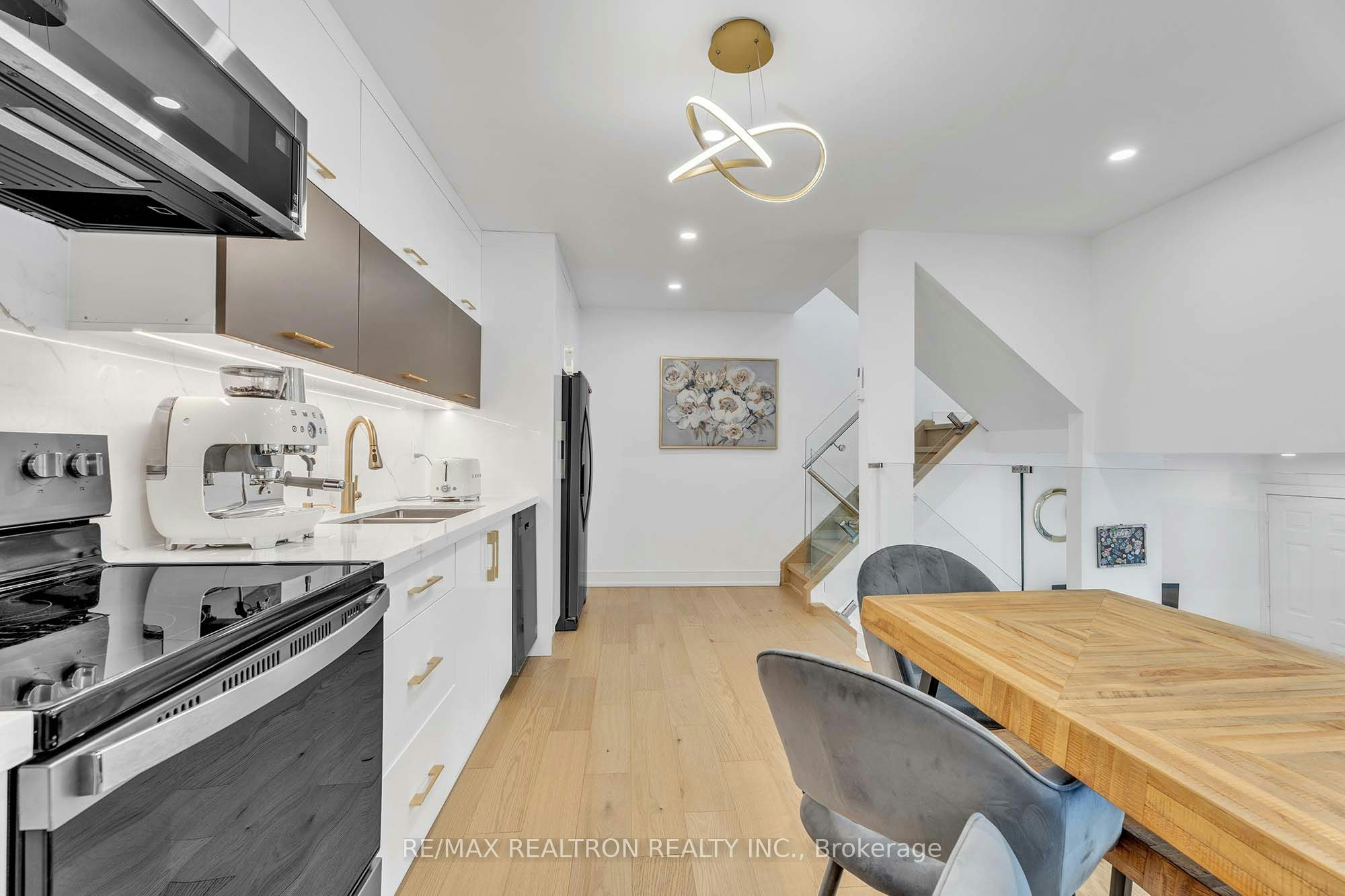 307 Milestone Crescent, Aurora, ON, L4G 3M2 - 6