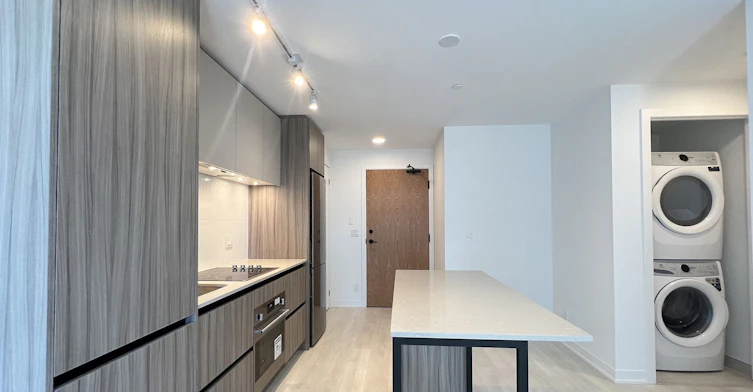 B-0910-7950 Bathurst Street, Vaughan, ON, L4J 0L4 - 2