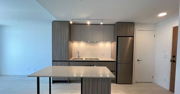 B-0910-7950 Bathurst Street, Vaughan, ON, L4J 0L4