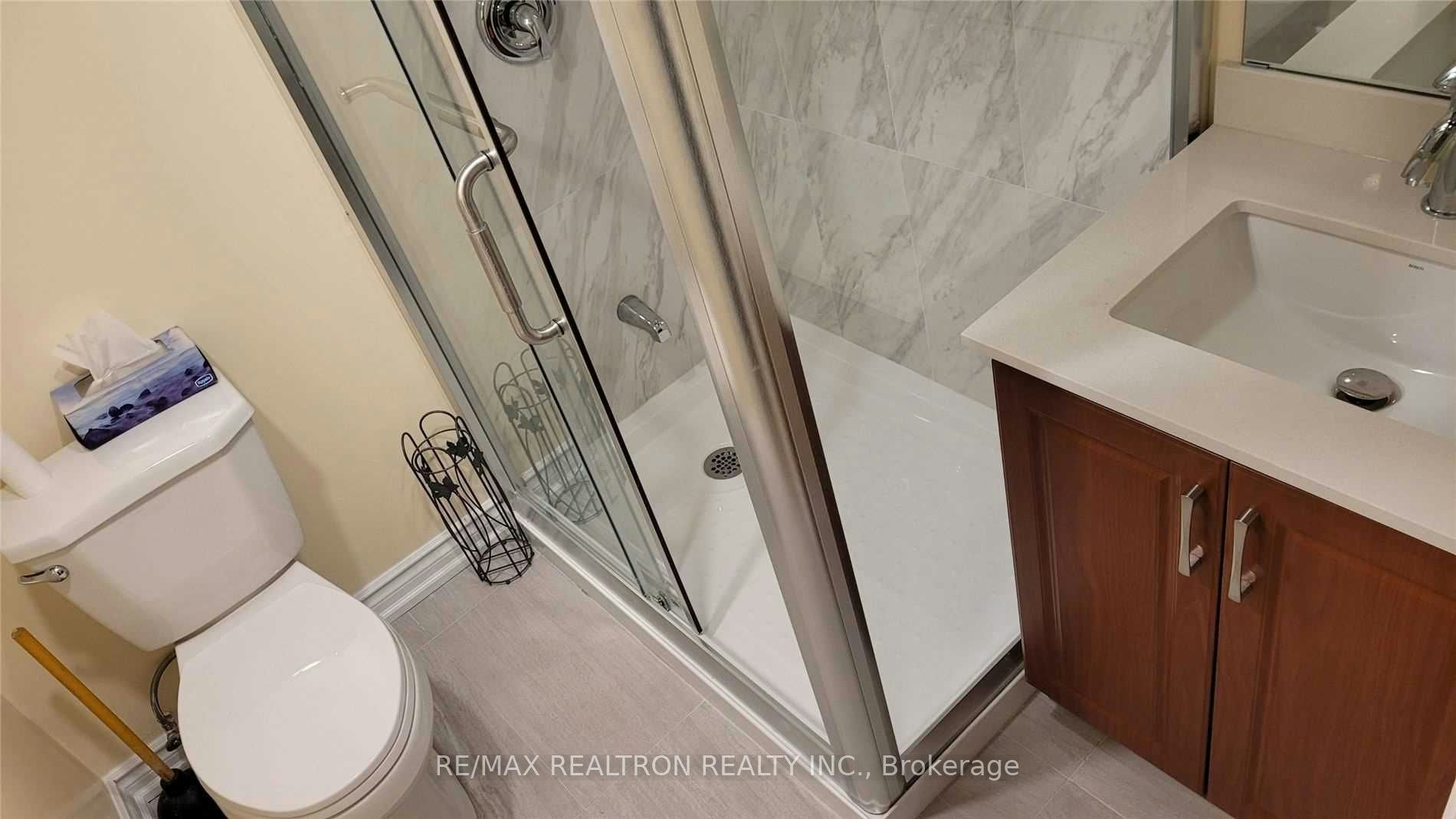 713 Elgin Street, Newmarket, ON, L3Y 3B5 - 12