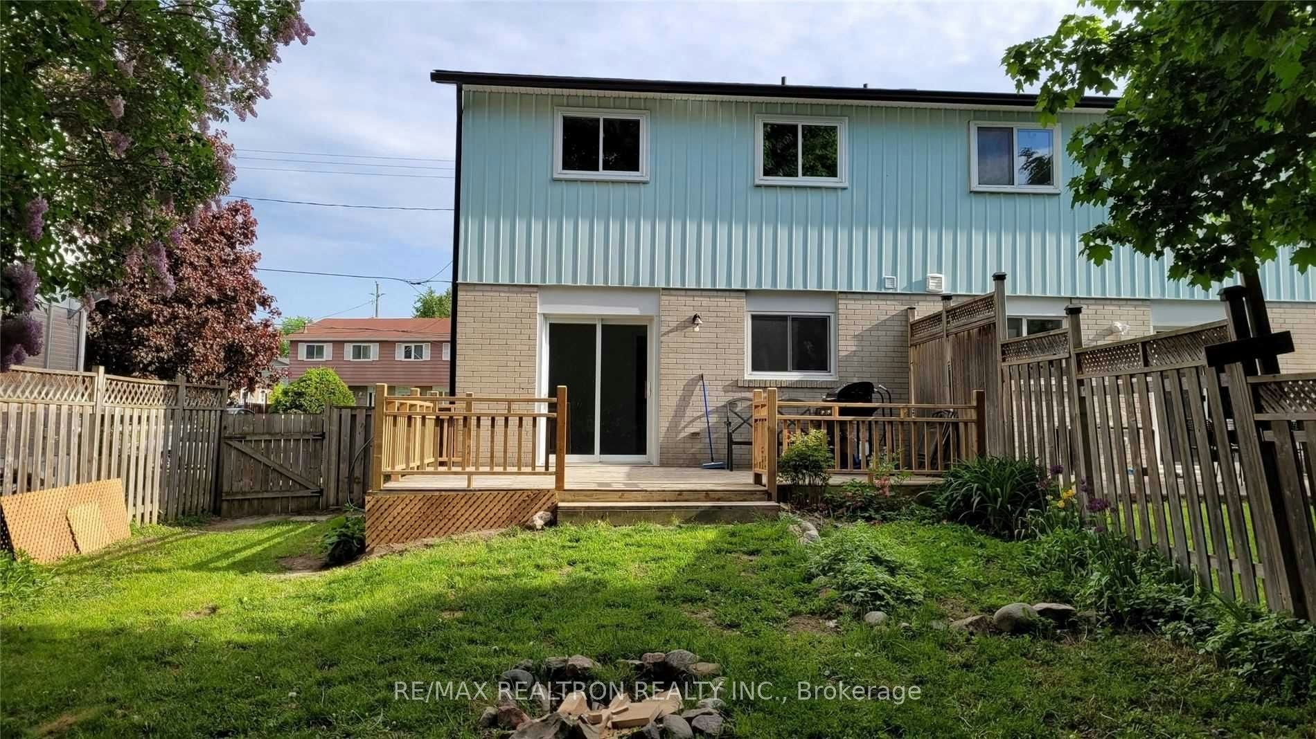 713 Elgin Street, Newmarket, ON, L3Y 3B5 - 14