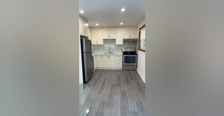 713 Elgin Street, Newmarket, ON, L3Y 3B5 - 5