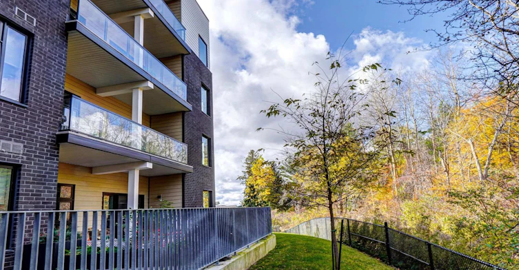 228-555 William Graham Drive, Aurora, ON, L4G 3H9 - 25