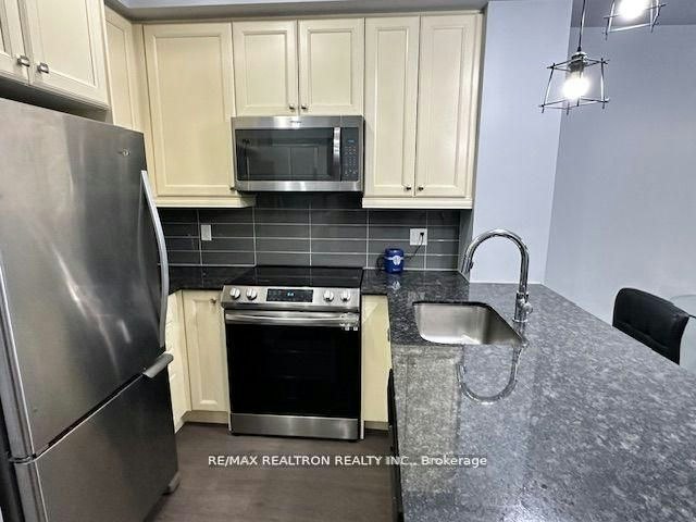 228-555 William Graham Drive, Aurora, ON, L4G 3H9 - 6