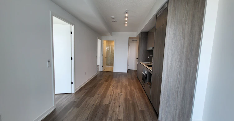 3312-28 Interchange Way, Vaughan, ON, L4K 0P8 - 3