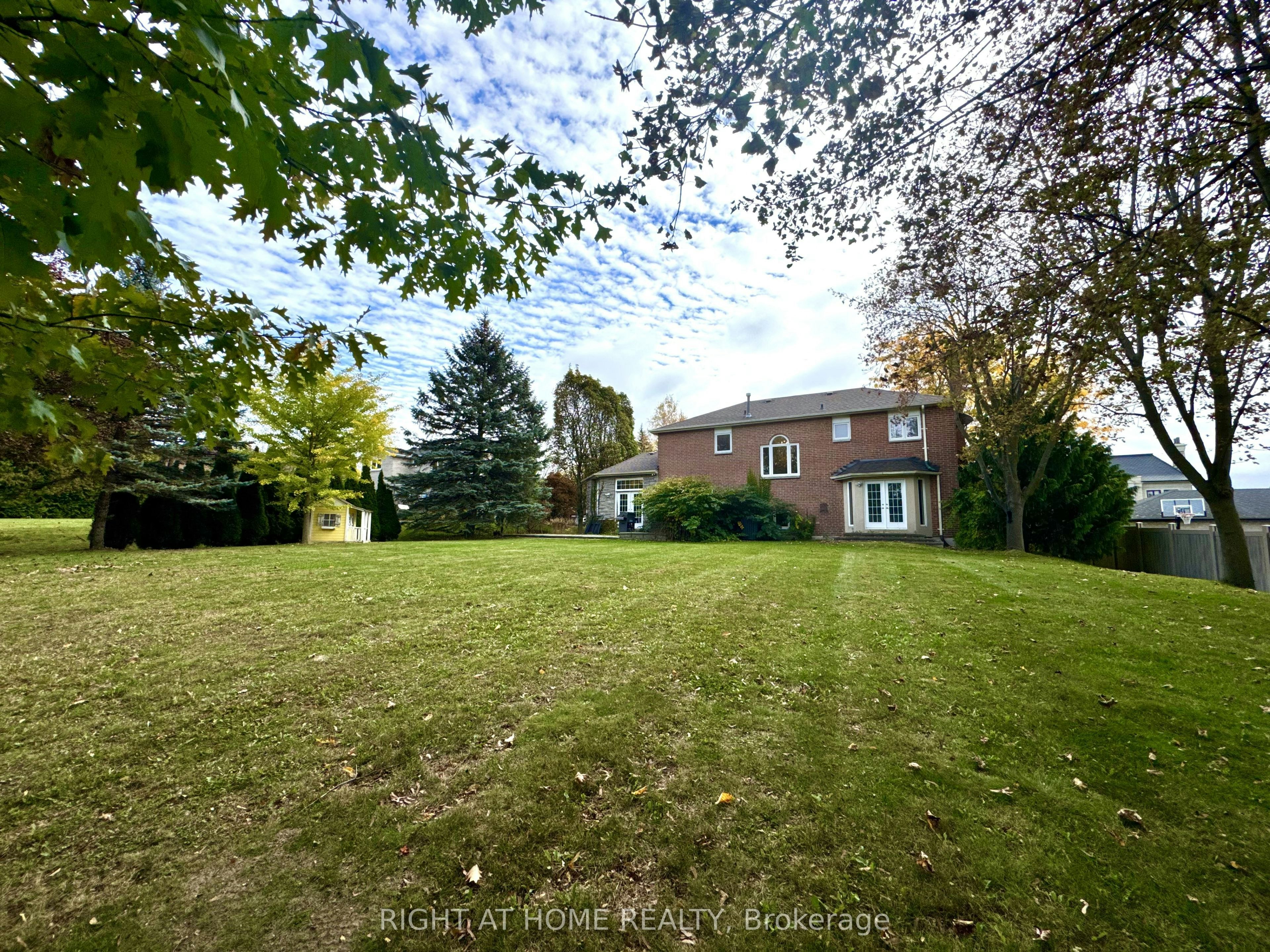 208 Burton Grove, King, ON, L7B 1C7 - 24