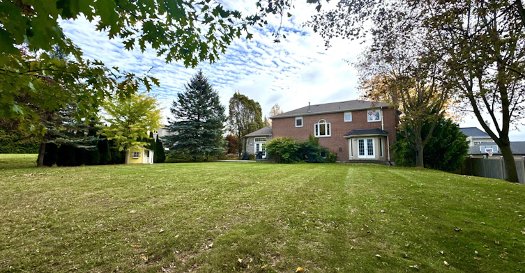 208 Burton Grove, King, ON, L7B 1C7 - 24