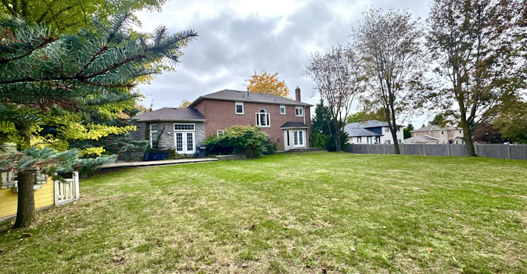 208 Burton Grove, King, ON, L7B 1C7 - 28