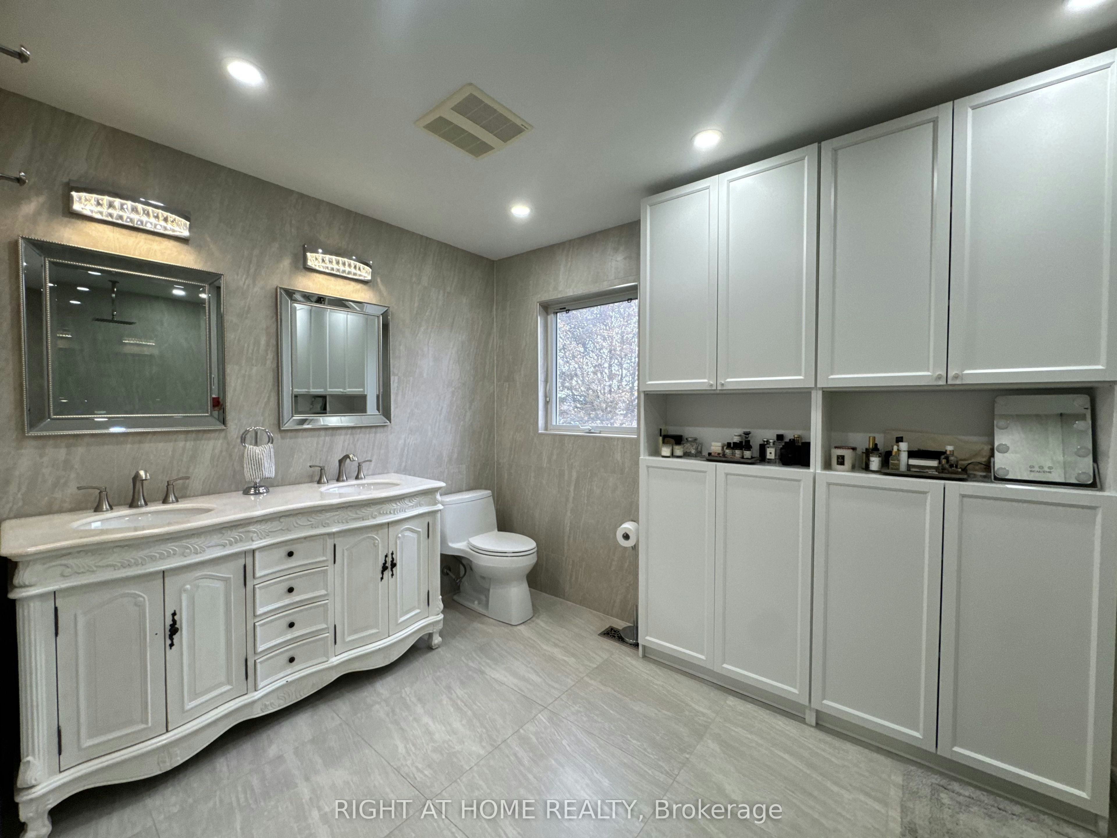 208 Burton Grove, King, ON, L7B 1C7 - 14
