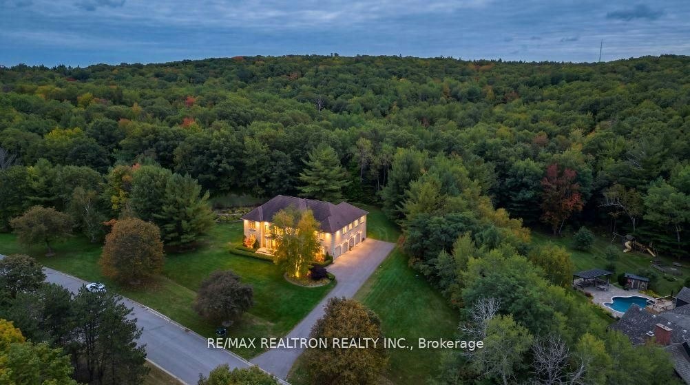 65 Kingswood Drive, King, ON, L7B 1K8