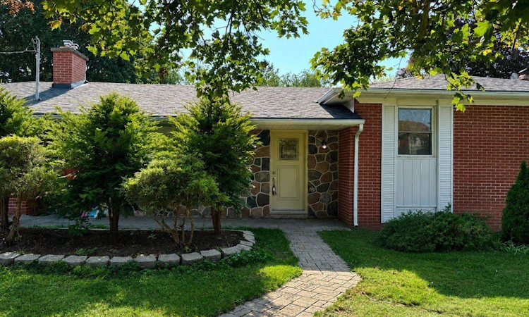 86 Hamilton Drive