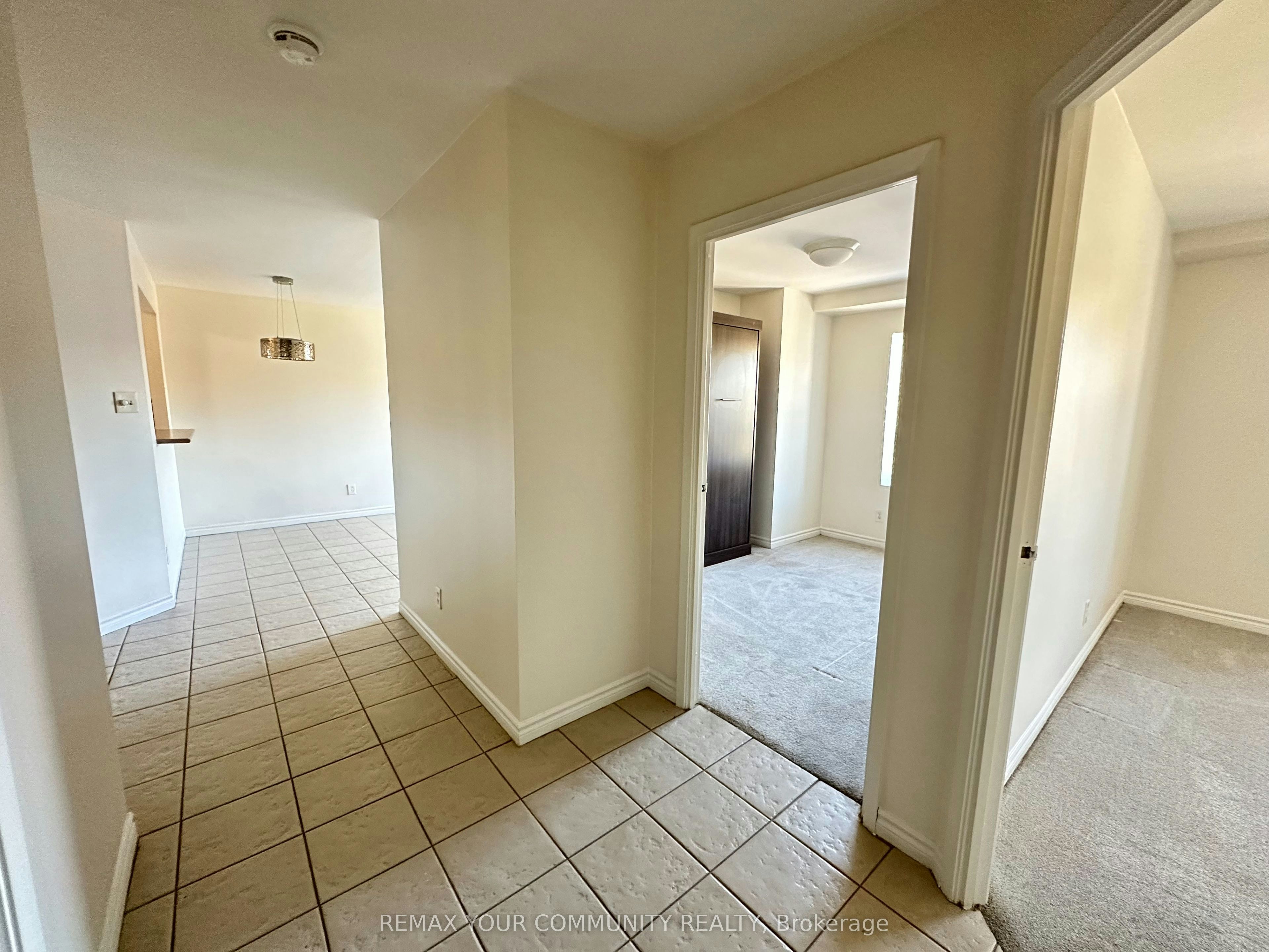 305-15207 Yonge Street, Aurora, ON, L4G 1L8 - 13