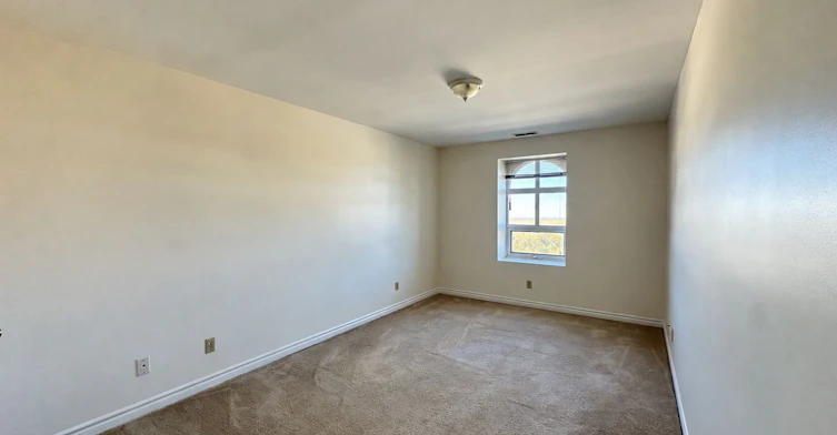 503-15207 Yonge Street, Aurora, ON, L4G 1L8 - 17