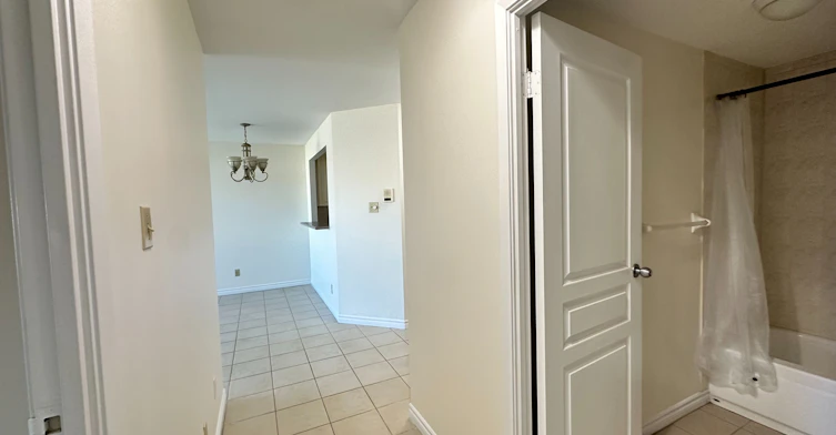 503-15207 Yonge Street, Aurora, ON, L4G 1L8 - 14