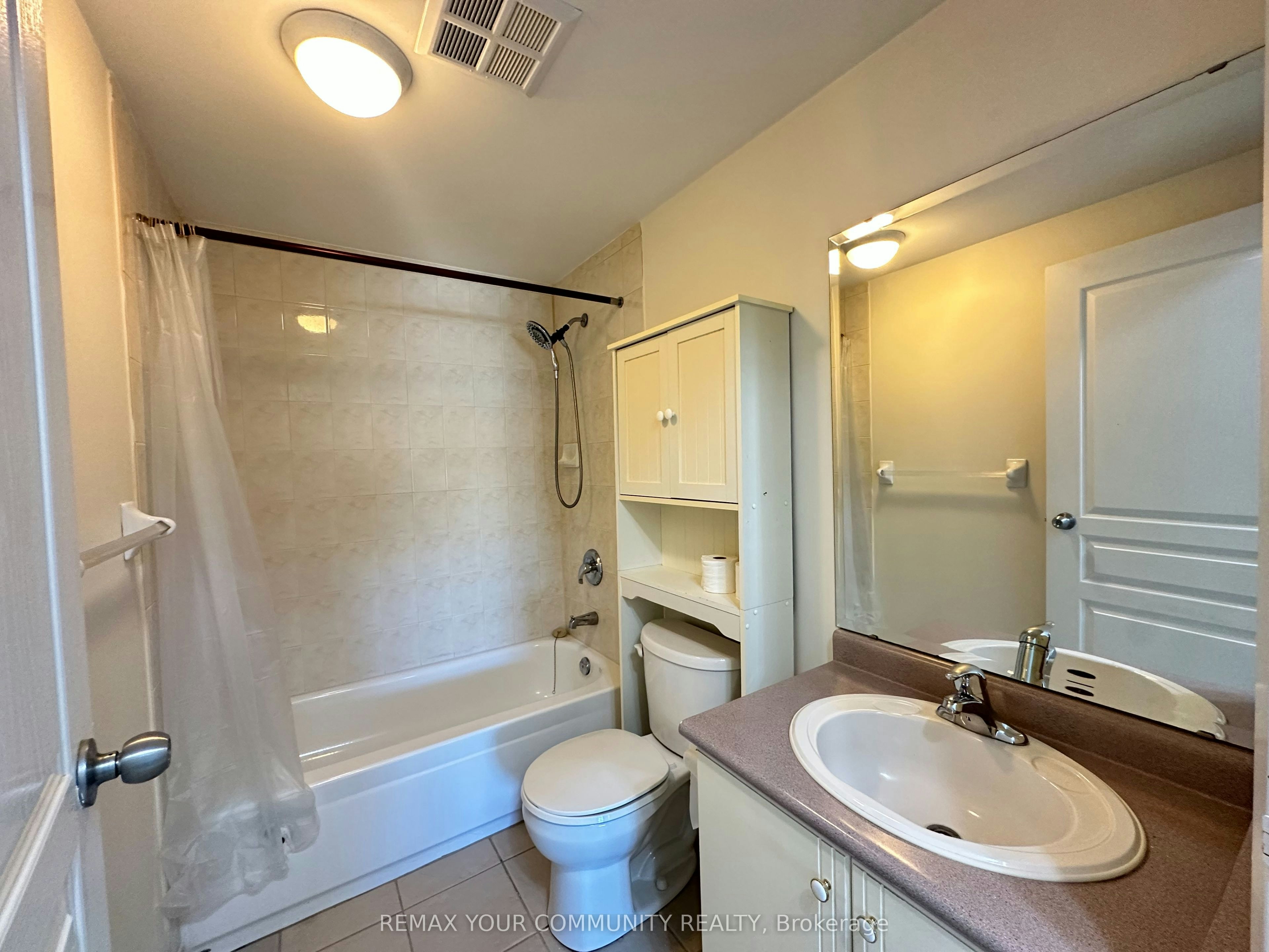 503-15207 Yonge Street, Aurora, ON, L4G 1L8 - 15