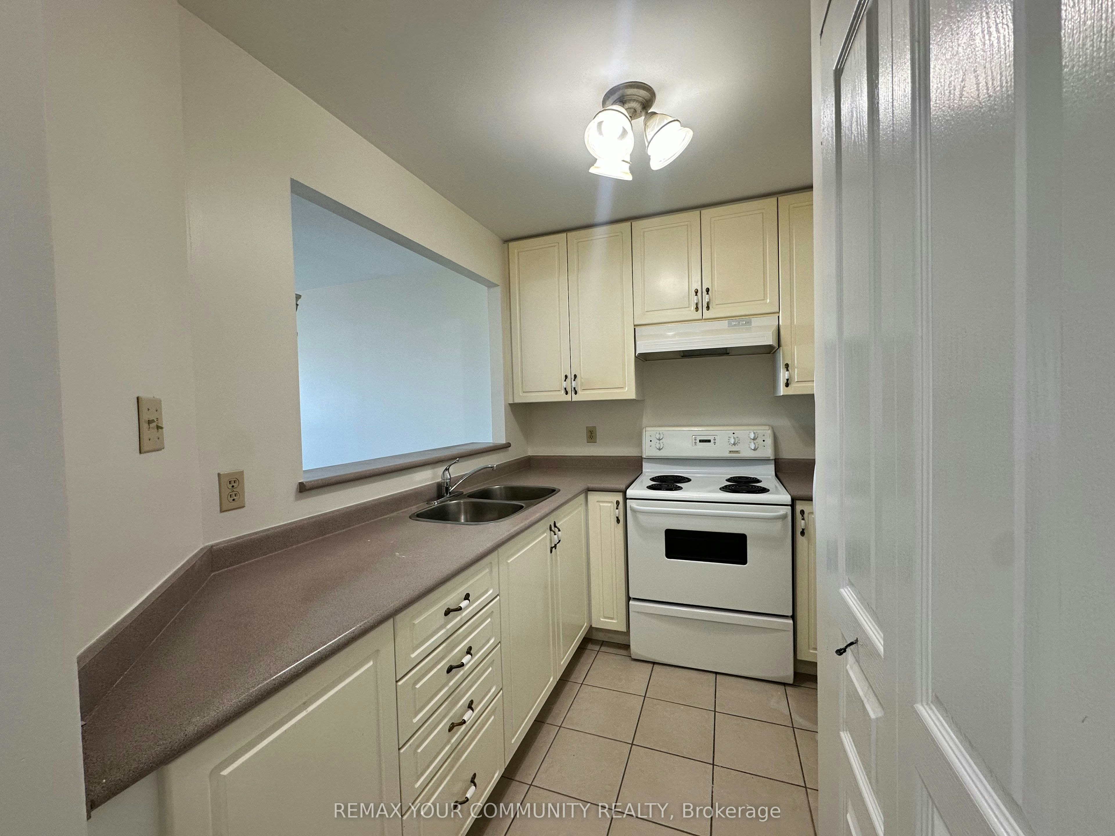 503-15207 Yonge Street, Aurora, ON, L4G 1L8 - 7