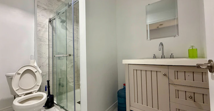 1135 Rovenshoe Road S, East Gwillimbury, ON, L4P 3E9 - 10