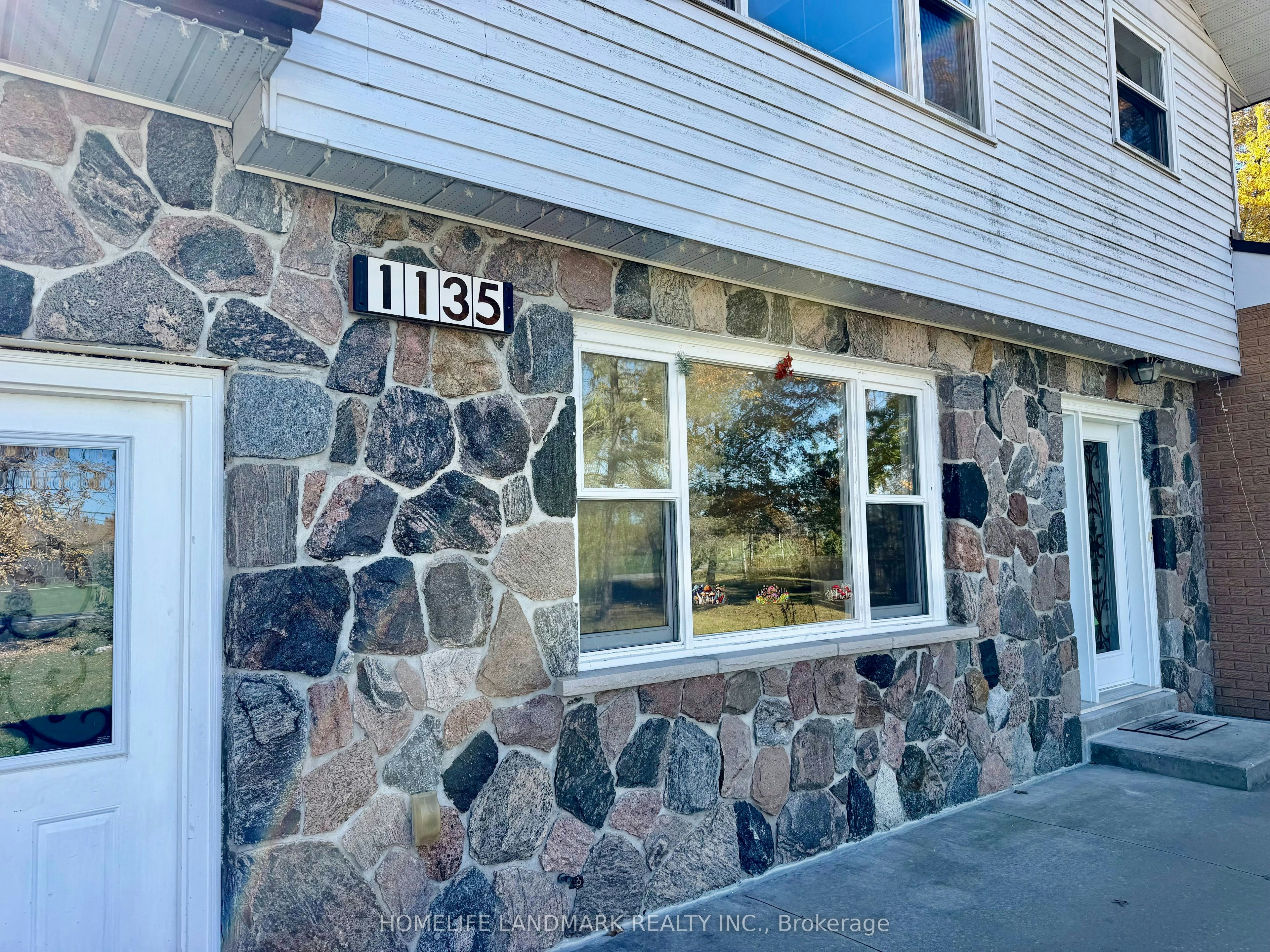 1135 Rovenshoe Road S, East Gwillimbury, ON, L4P 3E9 - 31