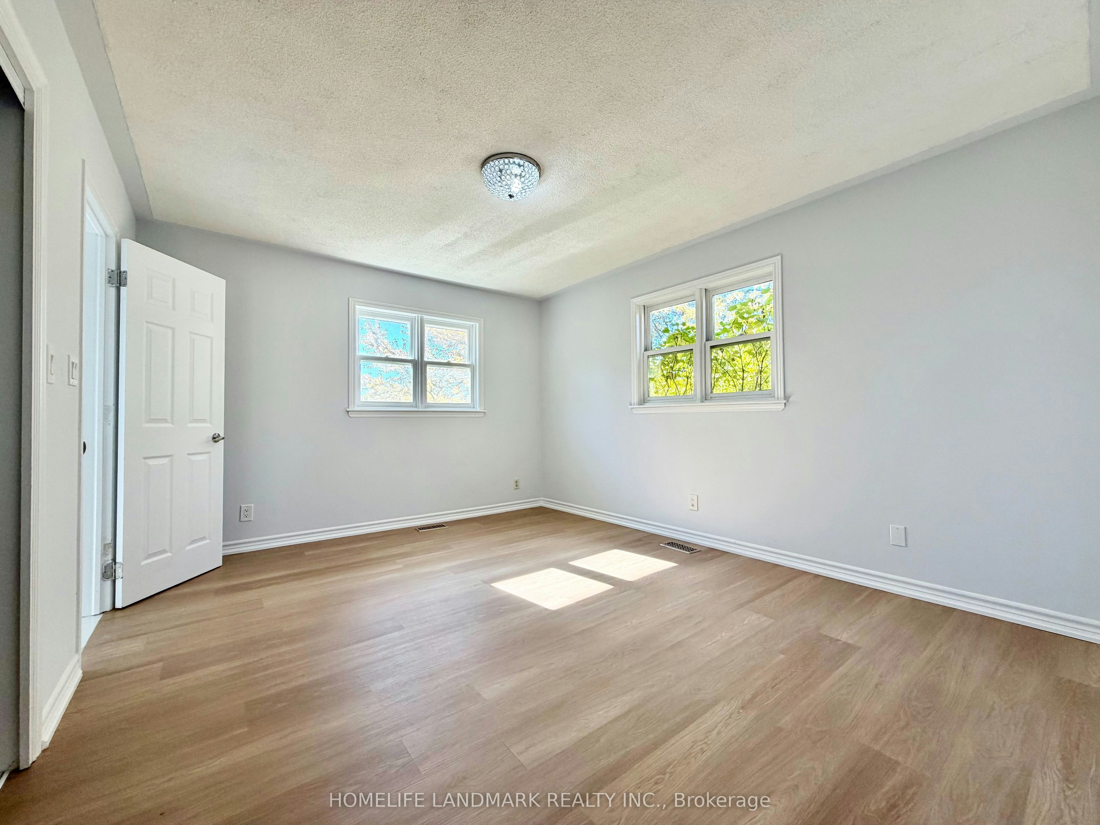 1135 Rovenshoe Road S, East Gwillimbury, ON, L4P 3E9 - 12