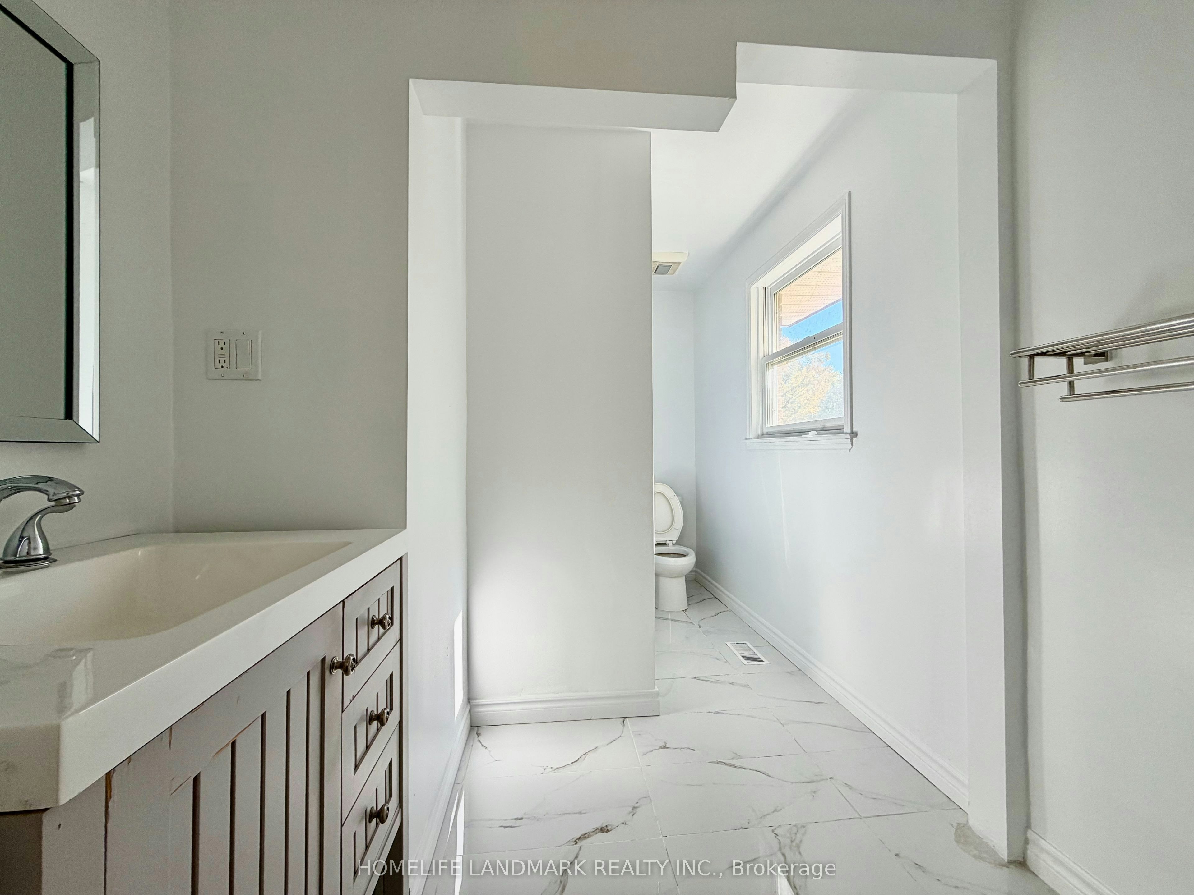 1135 Rovenshoe Road S, East Gwillimbury, ON, L4P 3E9 - 13
